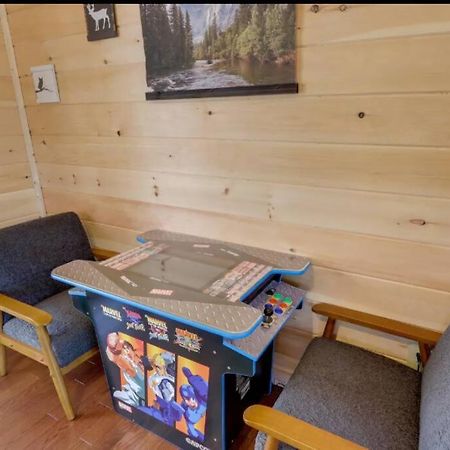 New Serene, Fun & Comfy Cabin- Covered Deck, Grill, Arcade Murphy Bagian luar foto