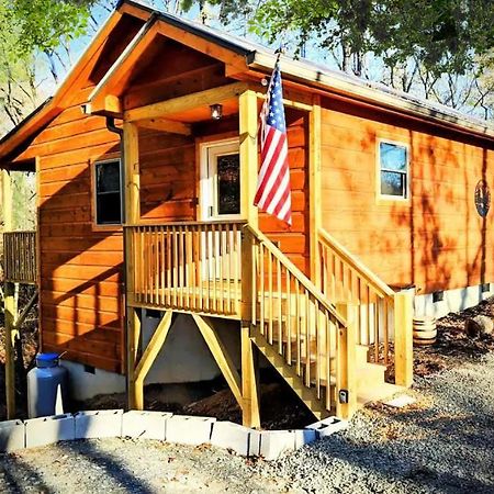 New Serene, Fun & Comfy Cabin- Covered Deck, Grill, Arcade Murphy Bagian luar foto