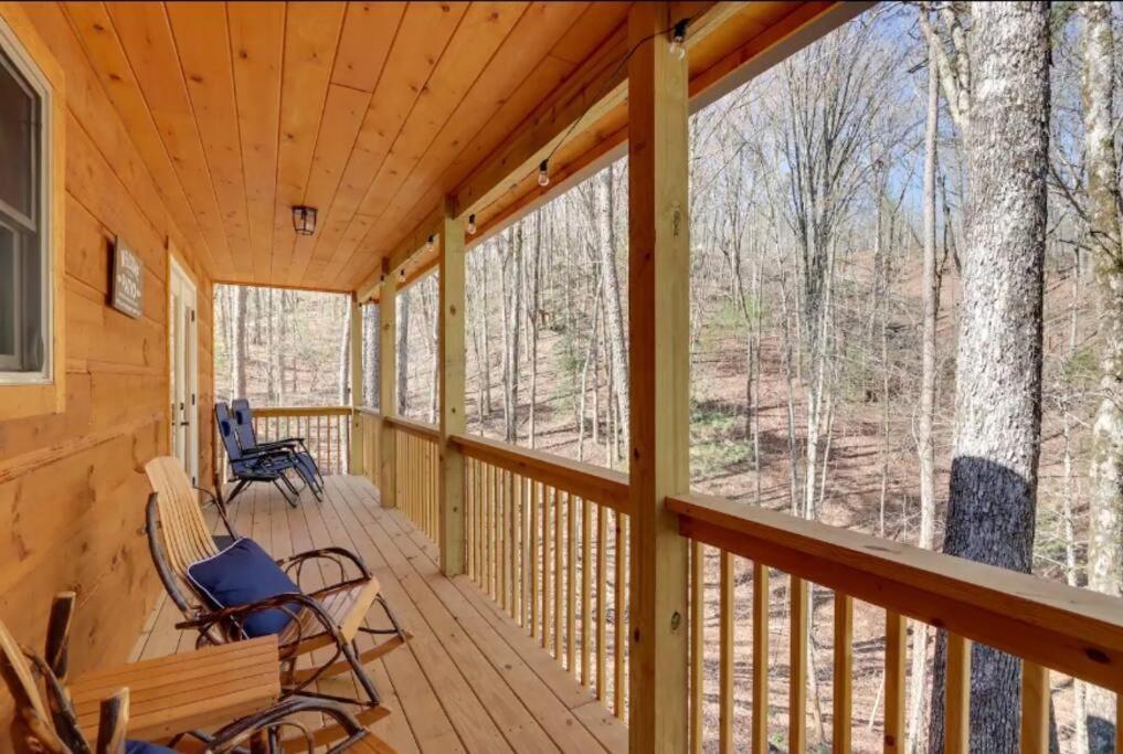 New Serene, Fun & Comfy Cabin- Covered Deck, Grill, Arcade Murphy Bagian luar foto