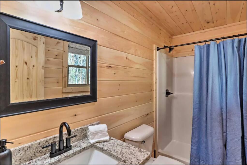 New Serene, Fun & Comfy Cabin- Covered Deck, Grill, Arcade Murphy Bagian luar foto