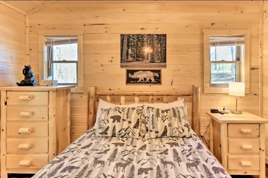 New Serene, Fun & Comfy Cabin- Covered Deck, Grill, Arcade Murphy Bagian luar foto